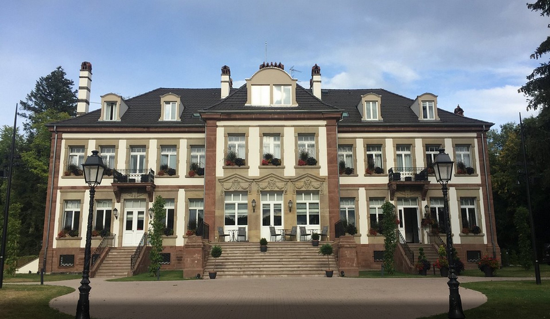Restructuration de l&rsquo;hôtel-restaurant « Villa Hochberg »